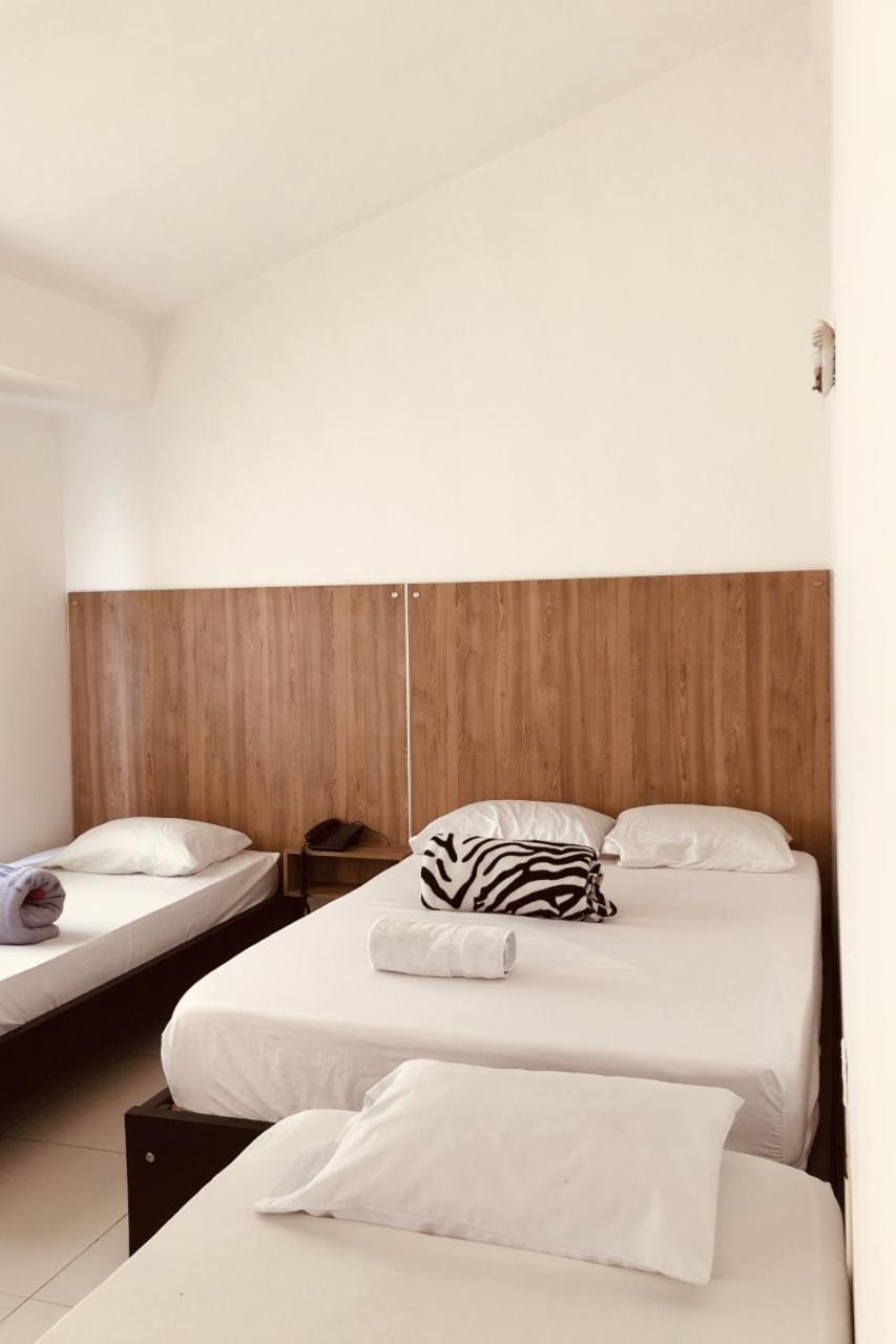 Hotel Center Plaza Plus 쿠쿠타 외부 사진