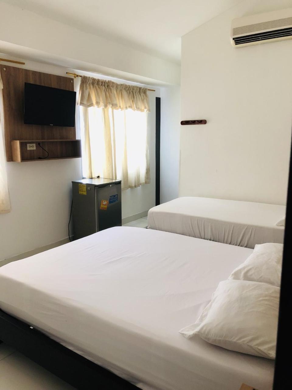 Hotel Center Plaza Plus 쿠쿠타 외부 사진